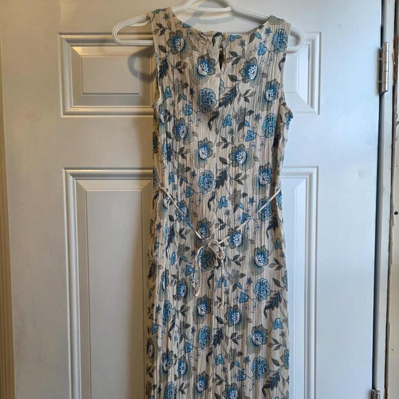 Northern Reflections Cream Long Dress with Blue Florals Size M - Picture 2 of 5